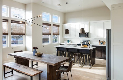 Bloomington Condo | Condo ∙ 3 bedrooms ∙ 10 guests