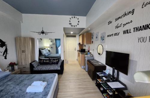 Lapu-Lapu Apartment | Condo Azur Suites A326 Amani Resorts Residences , 5 minutes Airport, Netflix, Stylish, Cozy with Luxurious Swimming Pool