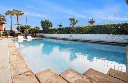 San Jacinto House | Condo di Cocco #1-Oceanfront Dog Friendly w Pool