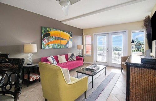 San Jacinto House | Condo di Cocco #1-Oceanfront Dog Friendly w Pool