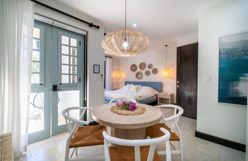Las Catalinas House | Condo el Chante - 2 BR Condo just steps to the beach