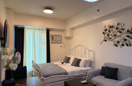 Barangay 670 Apartment | Condo in 8 ADRIATICO for Short-stay near UP Manila St Lukes & US Embassy