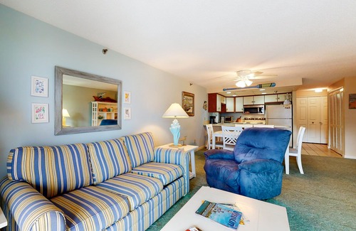 North Ocean City Condo | Condo in a Beachfront Building w/Side Ocean View, Balcony, AC & Laundry