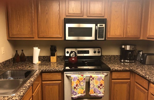 Glendale Condo | Condo in great location!