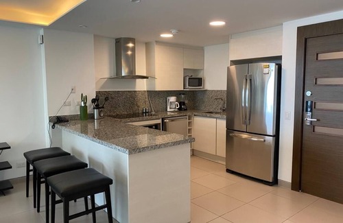 Manta Condo | Condo in Manta Ocean view condo in Manta 3 beds.