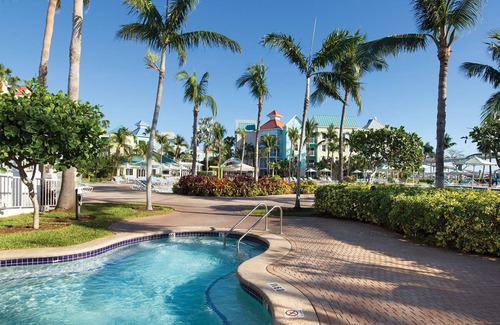 Paradise Island Hotel | Condo in Paradise- Harborside Bahamas- Free Access to Atlantis Resort- 2BR 2B