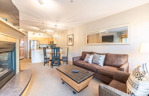 River Run Condo | Condo in River Run Only a 4-minute Walk to Gondola w/Private Balcony