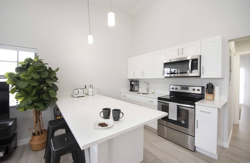 Northwest Point Condo | Condo Kai- Fantastic 1B/1B in West Bay, Grand Cayman