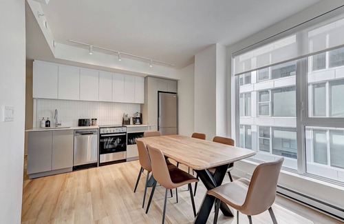 International District Apartment | Condo Le Bleury - Quartier des Spectacles