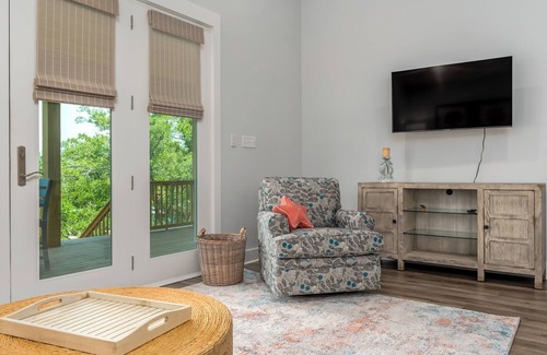 Indian Bay Condo | Condo on Indian Bay, Close to Everything, Boat Access! - Coral Bay Villa