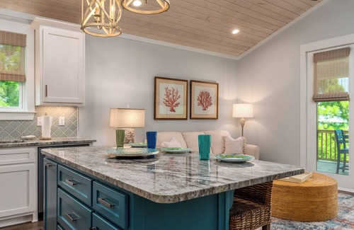 Indian Bay Condo | Condo on Indian Bay, Close to Everything, Boat Access! - Coral Bay Villa