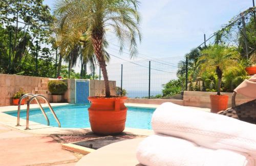 Colonia 5 de Diciembre Apartment | Condo Selva Alta
