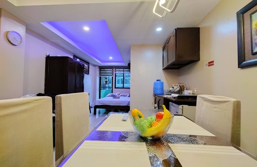 Antipolo Condo | Condo W/Balcony, Wifi, Netflix @ Antipolo City