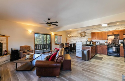 Truckee Condo | Condo w/Beautiful Mountain View. Steps from Ski/Trails. Donner Lake. EV outlet