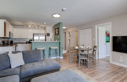 Big Sky House | Condo w/hot tub & fireplace close to Big Sky Resort & Town Center - Modern Mountain Charm