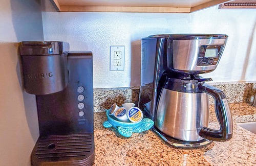 Whitney Beach Condo | Condo with a View 4: Oceanfront!