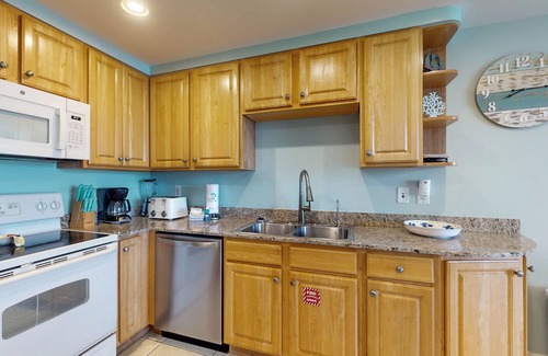 West Panama City Beach Condo | Condo with amazing view, family pools, lazy river & complimentary beach service