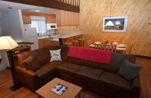 Incline Village Condo | Condo with Clubhouse Close to Skiing and Casino| February 2nd-9th, 2020