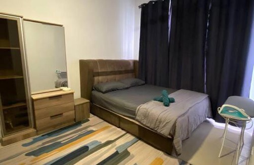 Padang Tembak Apartment | Condo with pool-Muslim friendly