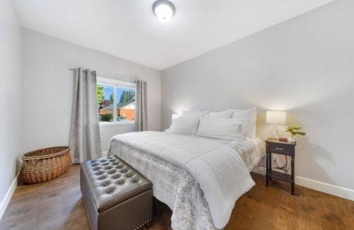 Coeur d'Alene House | Condo with Sauna & Fitness Center, Extended Stay Savings