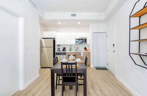 Wynwood Art District Apartment | Condo wRooftop Pool at Wynwood