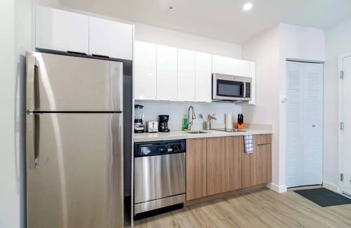 Wynwood Art District Apartment | Condo wRooftop Pool at Wynwood