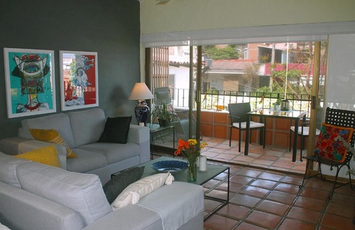Alta Vista Apartment | Condo Zucarito