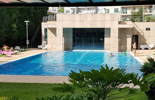 Mafamude Apartment | Condominium in SPA, 2 Swimming pools, gym, sauna, Turkish bath, garage, 170 m from the metro