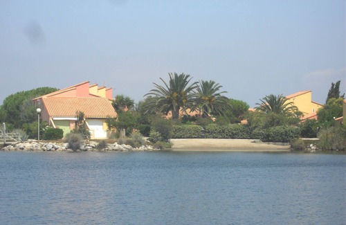 Coudalere Villa | Condominiums