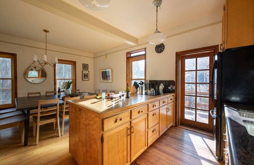 Matterhorn Village Cabin | Condor by AvantStay | Gorgeous Mountain Home w/Hot Tub & Sauna