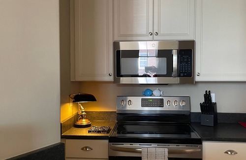 Cambridge Condo | Conductor's Rest: Beautiful 2 Bedroom Loft in Historic Cambridge, Maryland