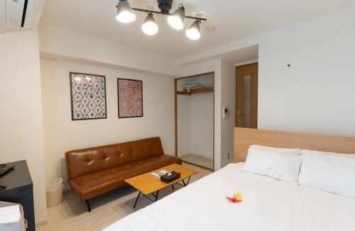 Nishi Apartment | Confidence Ron 803 コンフィデンスロン 803