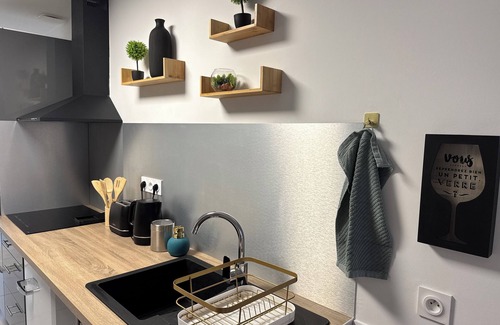 Bazadais House | Confort & Charme - Apartment with Terrace in Grignols