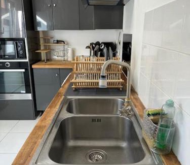 Montigny-le-Bretonneux Apartment | Confort et charme aux Arcades