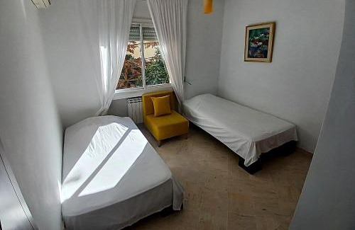 Les Berges Du Lac II Apartment | Confort Inn Lac 2