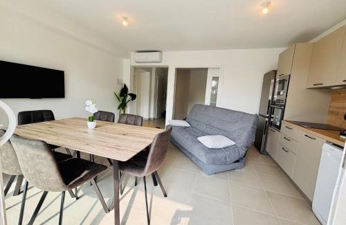 Vias Apartment | Confortable Appartement 211 direct access to sea 3min, 2 parking free