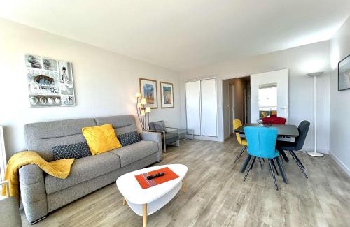 La Baule-Escoublac Apartment | Confortable T3, 6 couchages, terrasse et parking - Quartier Benoît, La Baule - FR-1-245-152