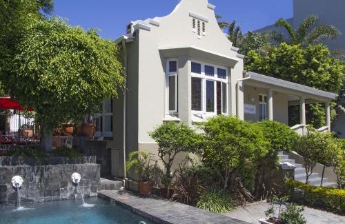 Humewood Bed & Breakfast | Conifer Beach House