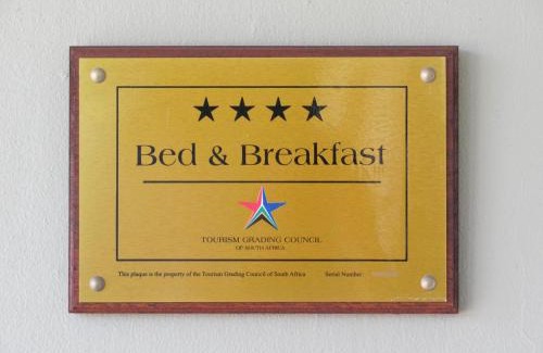 Humewood Bed & Breakfast | Conifer Beach House