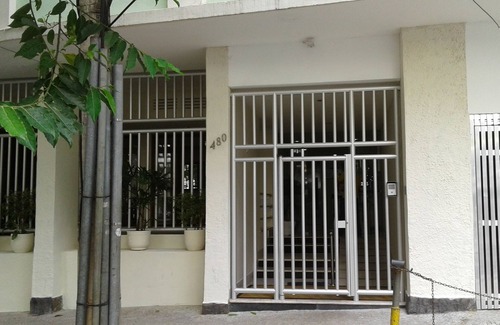 Copacabana Apartment | CONJUGADÃO: COPACABANA, border with IPANEMA (beach/subway), TVcabo/WI-FI