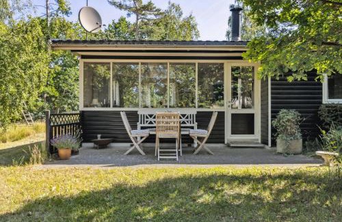 Skødshoved Strand House | Connect In A Cosy Wooden Cottage