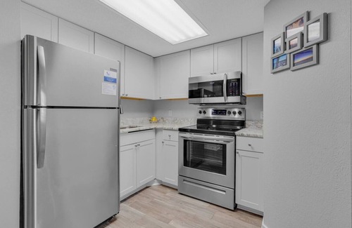 Myrtle Beach Condo | Connect with our 1BR Oceanview Suite