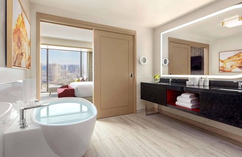 Las Vegas Strip Resort | Conrad Las Vegas at Resorts World