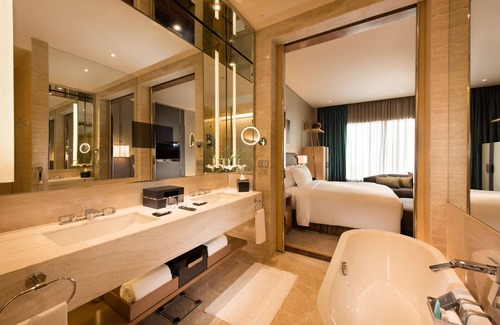 Pune Hotel | Conrad Pune by Hilton