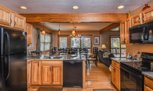 Waterfront Greens House | Constantly Cozy