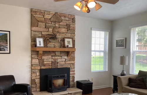 Jefferson Township House | Contact Free Mtn Escape, Walk to Pool, Free Parking, Family Friendly