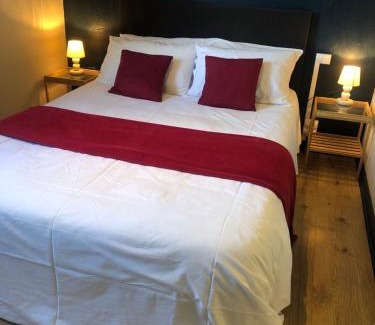 Saint-Agreve Hotel | CONTACT HOTEL LE BOIS SAUVAGE