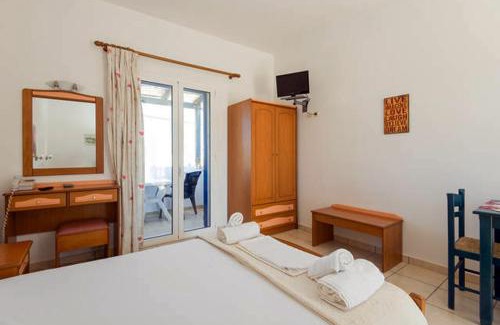 Kithira Apartment | Contaratos Holiday Lettings 2
