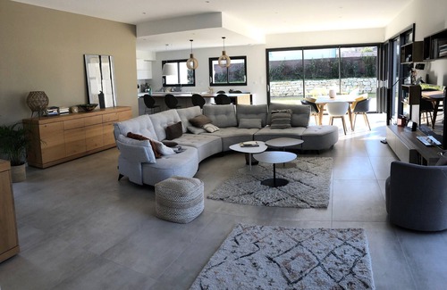 Montboucher-sur-Jabron Villa | Contemporary villa with swimming pool on the Valdaine golf course in Drôme provençale