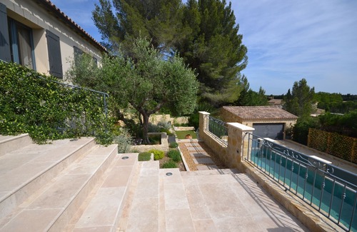 Maussane Villa | Contemporary villa with infinity pool and incredible view